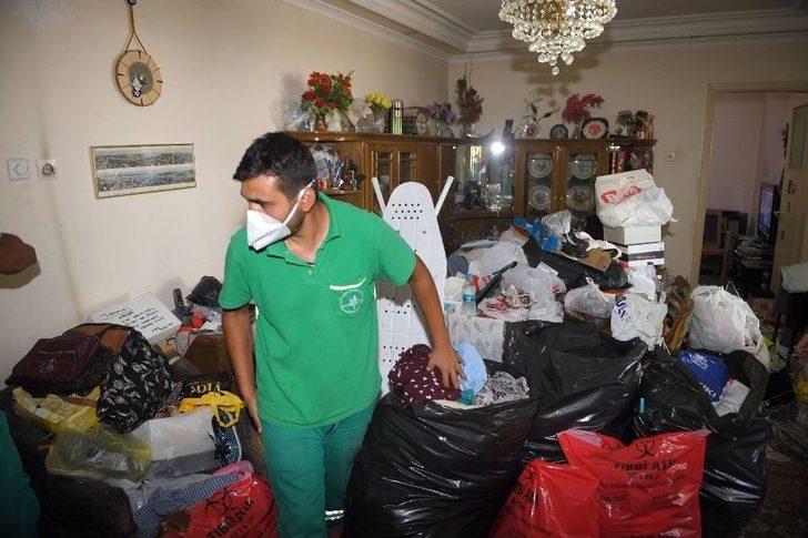 Yatalak Oğlunun Çeyizi İçin 10 Kamyon Çöp Biriktirdi G1