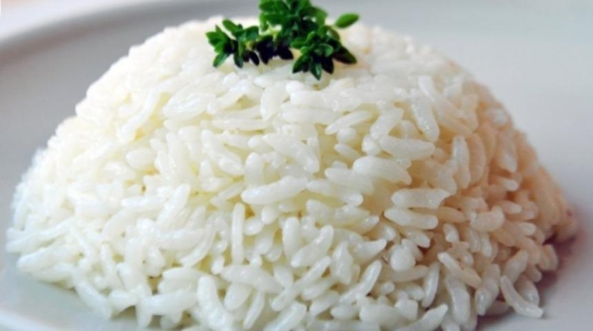 Sade Pirinç Pilavı Tarifi