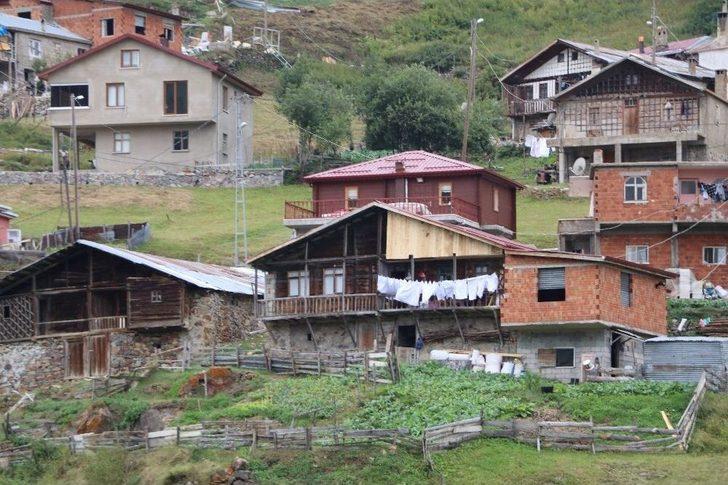 "anzer Yaylası, Ayder Ve Uzungöl Gibi Olmayacak" G2