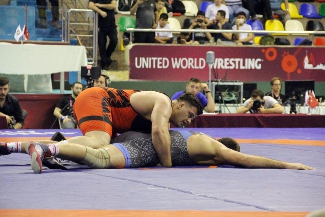 Rıza Kayaalp&rsquo;ten Bir Altın Madalya Daha