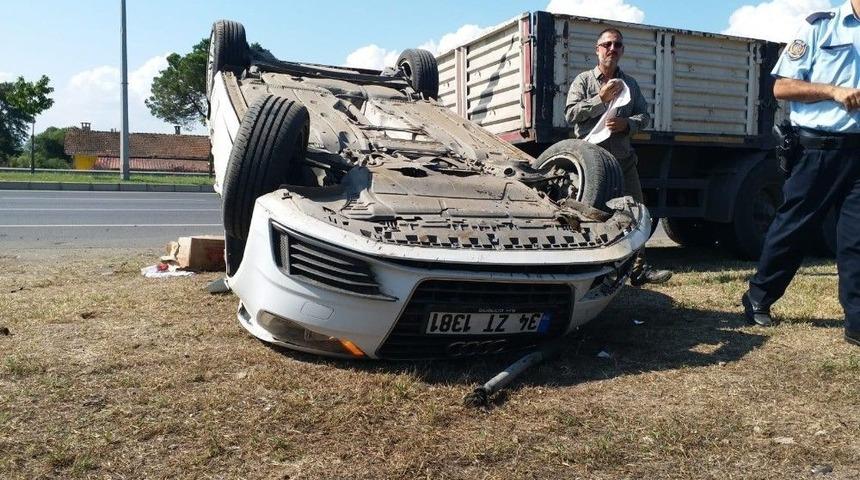Samsun&rsquo;da Otomobil Takla Attı: 2 Yaralı