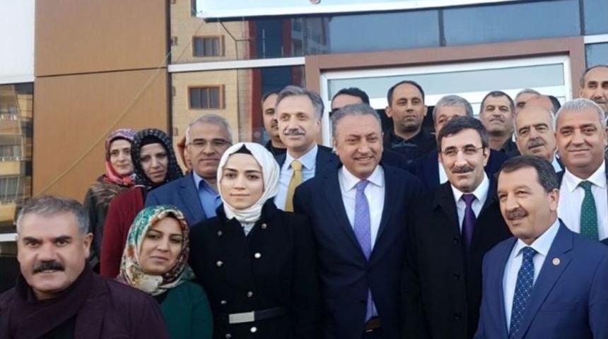 Cevdet Yılmaz: "ak Parti Vatandaş Odaklı Siyaset Yapan Bir Partidir"