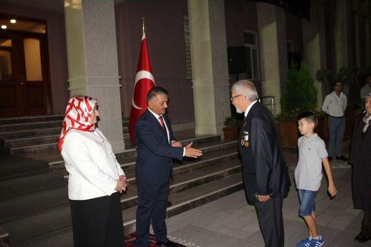 Vali Ersin Yazıcı’dan 30 Ağustos Resepsiyonu G3