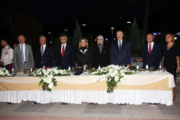 Vali Ersin Yazıcı’dan 30 Ağustos Resepsiyonu G4