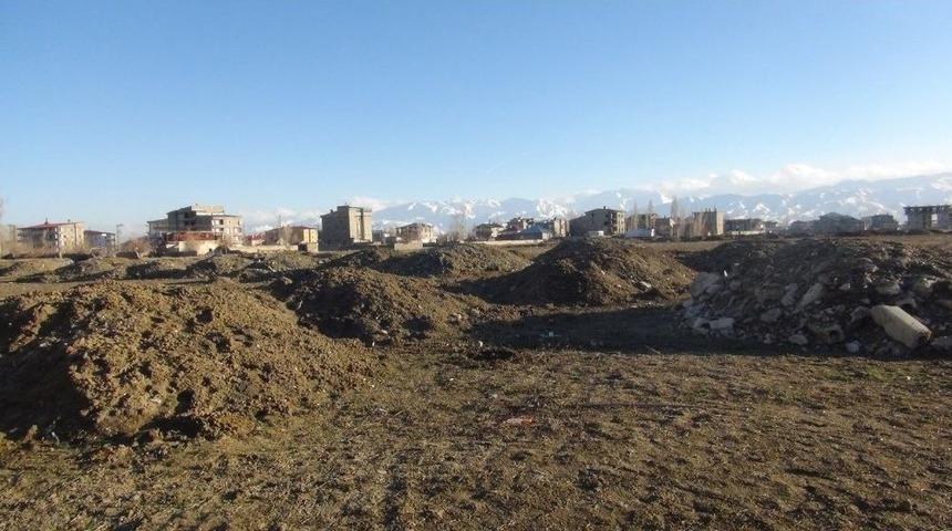 Y&uuml;ksekova&rsquo;da Patlama: 1 &Ccedil;ocuk Yaralandı