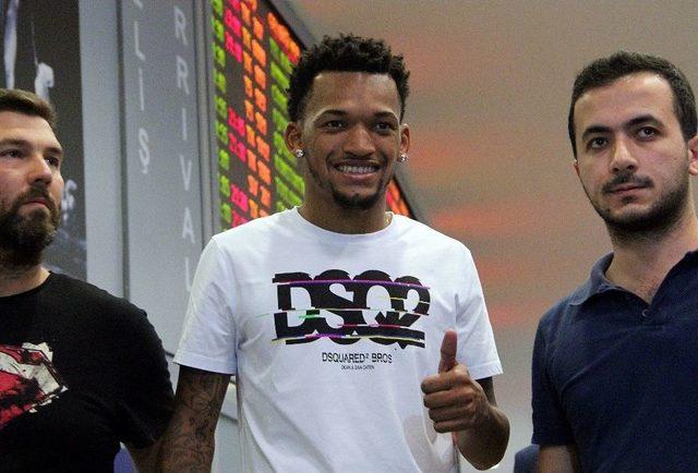 Jailson, İstanbul’a Geldi