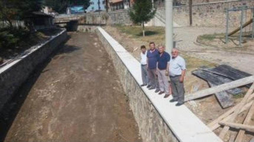 Şaphane Deresi&rsquo;nde Taşkın Koruma &Ccedil;alışmaları Başladı