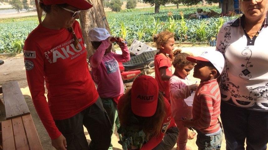 Akut Yardım Malzemelerini İhtiya&ccedil; Sahiplerine Ulaştırdı