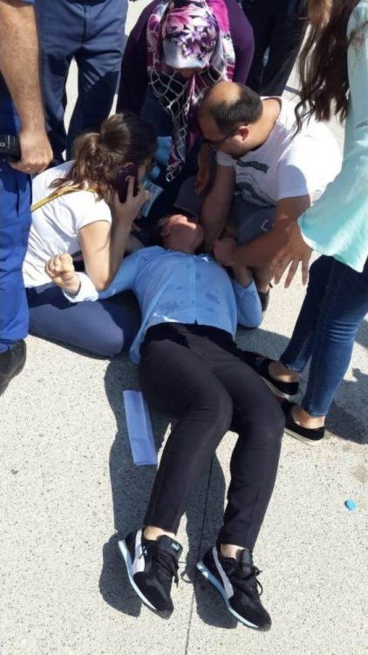 Aynı İsimli Yanlış İlçedeki Okula Giden Öğrenciler Sinir Krizi Geçirdi G4