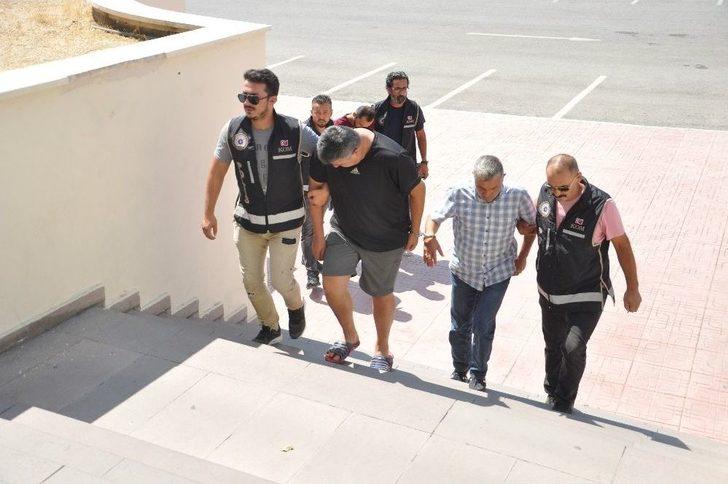 İnsan Kaçakçıları Suç Üstü Yakalandı G2