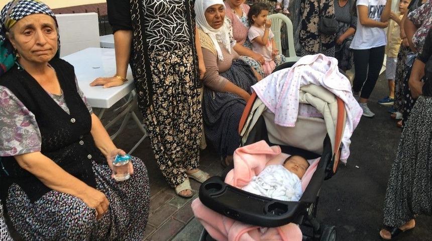 Hakkari Şehidinin Naaşı Baba Ocağına Getirildi