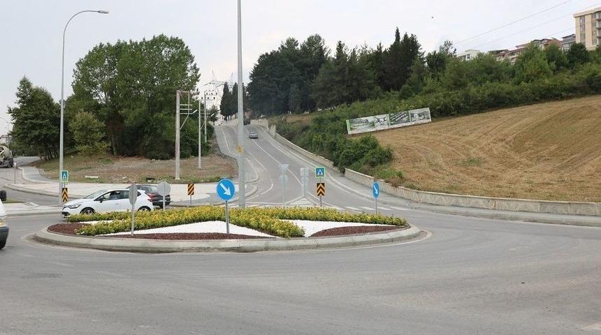 Beşk&ouml;pr&uuml;&rsquo;n&uuml;n Yolları Yenilendi