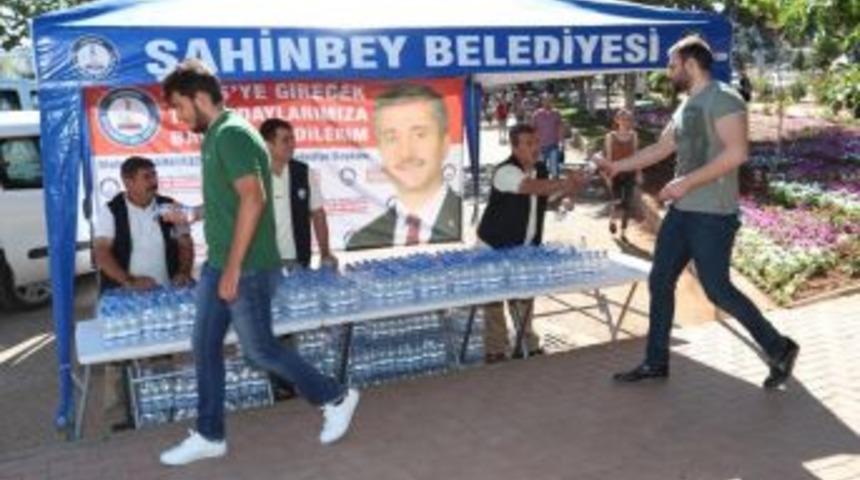 Şahinbey Belediyesi Vatandaşları Kpss&rsquo;de Yalnız Bırakmadı
