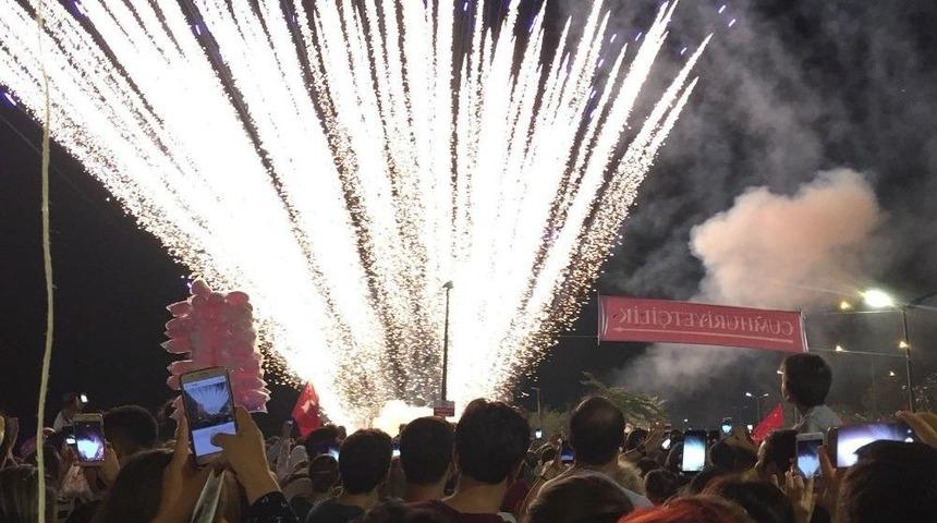 30 Ağustos Bursa&rsquo;da Coşkuyla Kutlandı