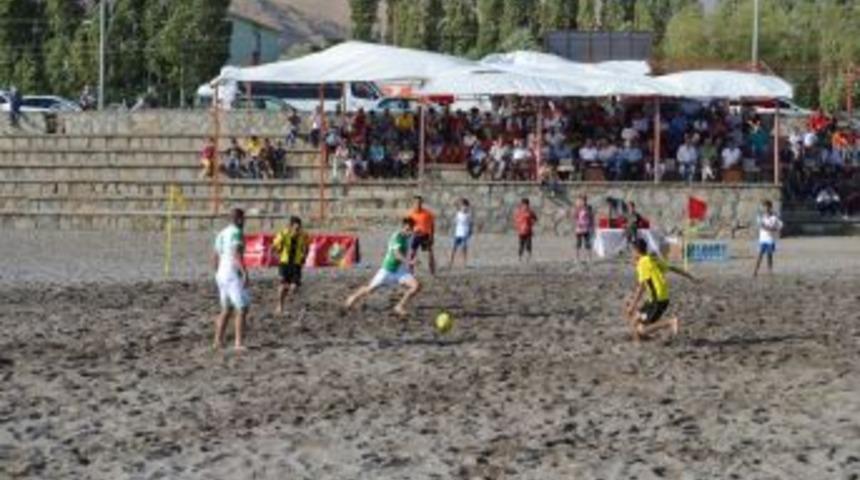 Adilcevaz&rsquo;da &lsquo;plaj Futbolu&rsquo; Turnuvası D&uuml;zenlenecek