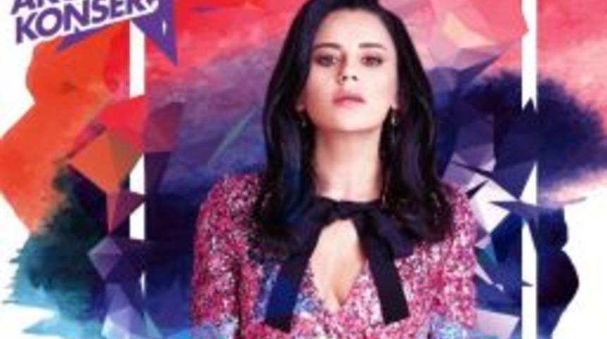 Forum Bornova Yaz Akşamı Konserlerinde Merve &Ouml;zbey