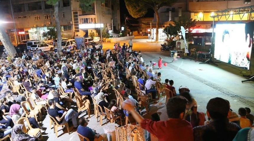 Efeler Sakinleri Bu Yaz &rsquo;s&uuml;per İncir&rsquo; İle G&uuml;ld&uuml;