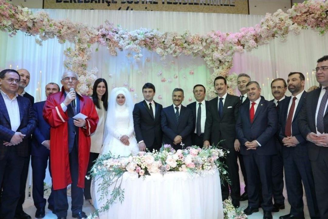 D&uuml;ğ&uuml;nde Şahit Rekoru Kırıldı