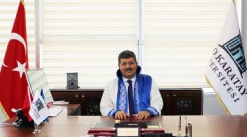 Rekt&ouml;r Prof. Dr. Sade: &ldquo;hepimize D&uuml;şen G&ouml;rev, Cumhuriyetimize Hassasiyetle Sahip &Ccedil;ıkmaktır&rdquo;