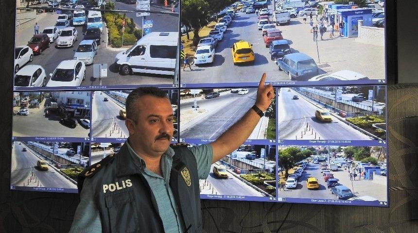 &Uuml;nl&uuml; Tatil Merkezinde Mobese Kameraları Artırılıyor