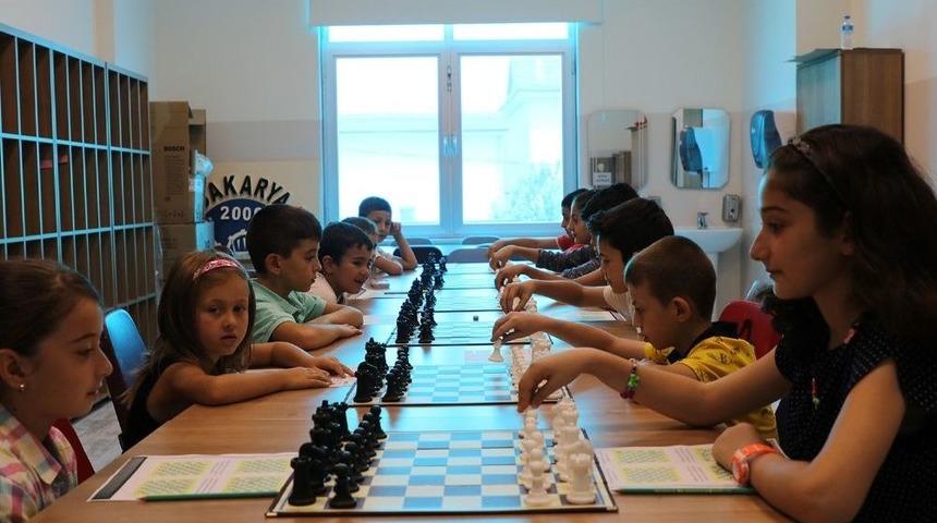 Geyve&rsquo;de Bin 240 &Ouml;ğrenci Sgm&rsquo;de Buluşuyor