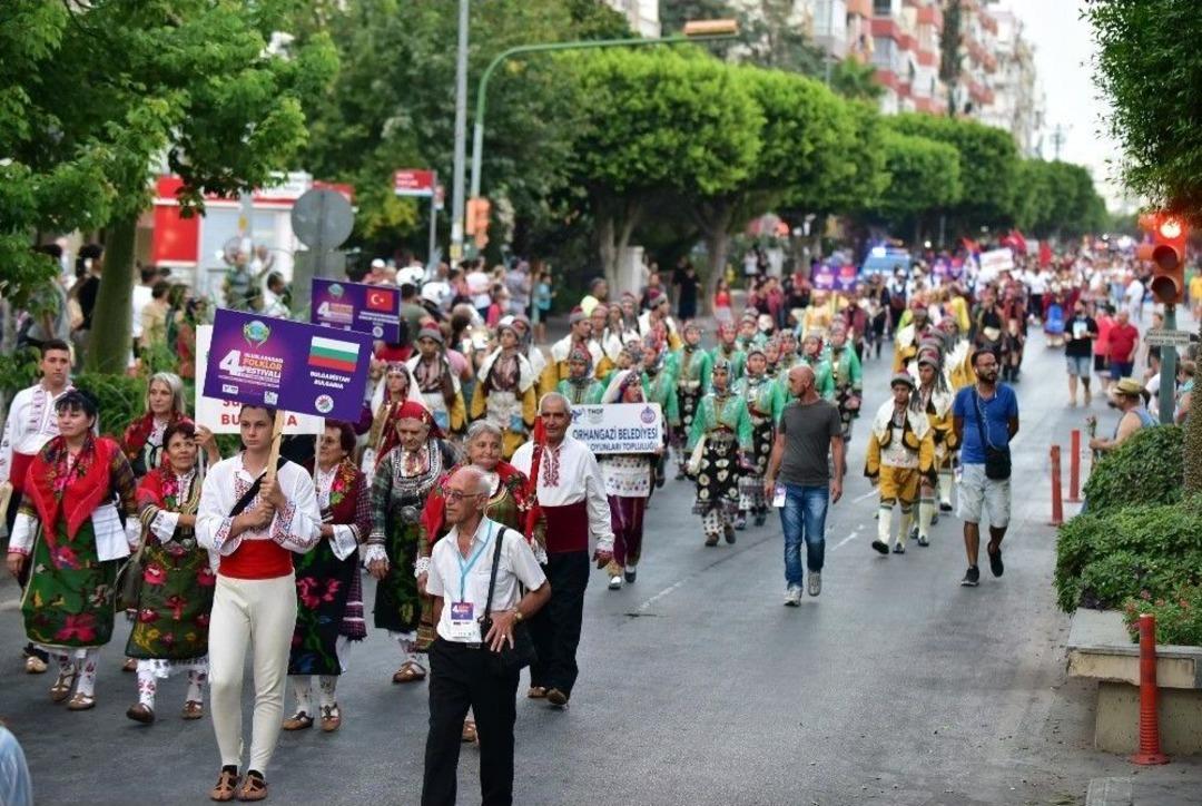 Kepez Farklı K&uuml;lt&uuml;rleri Buluşturdu