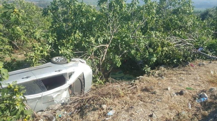 Otomobil İle Motosiklet &Ccedil;arpıştı: 3 &Ouml;l&uuml;, 1 Yaralı