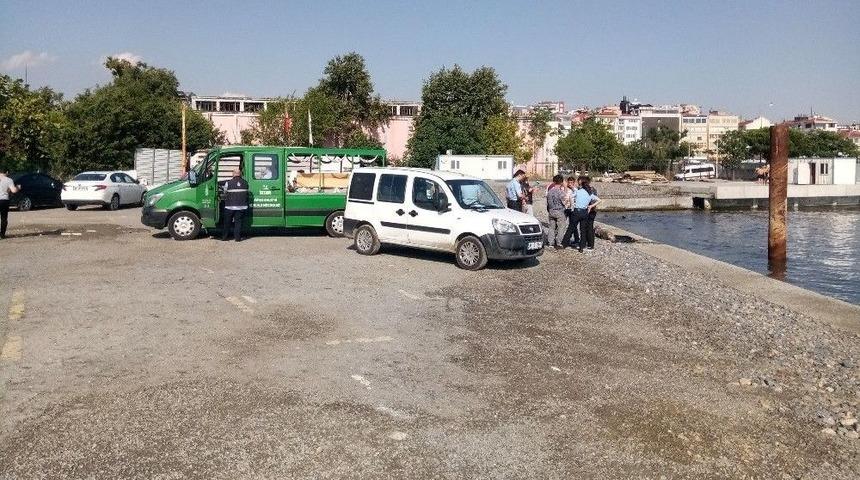 Kadık&ouml;y&rsquo;de İki Hafta &Ouml;nce Denize D&uuml;şen Gencin Cesedi Bulundu