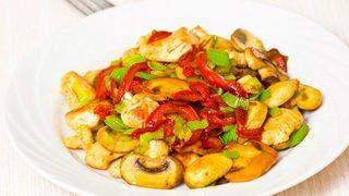 Tavuklu Yemek Tarifi