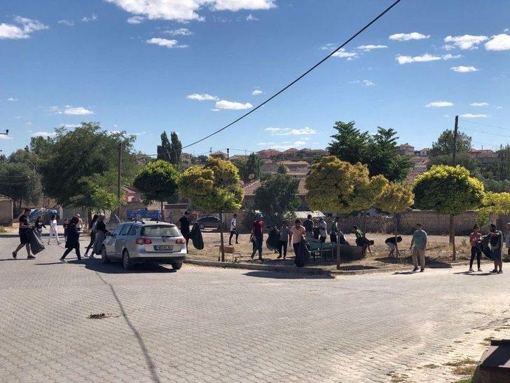 Köylerini Temizlemek İçin Seferber Oldular G2