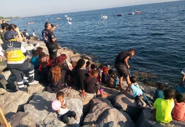 Kartal&rsquo;da Denize Giren Suriyeli Gen&ccedil; Kayboldu 1