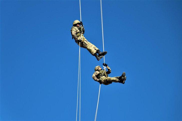 'Dağların kartalları'nın nefes kesen eğitimi  G1