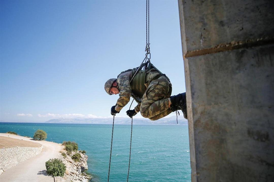 'Dağların kartalları'nın nefes kesen eğitimi 