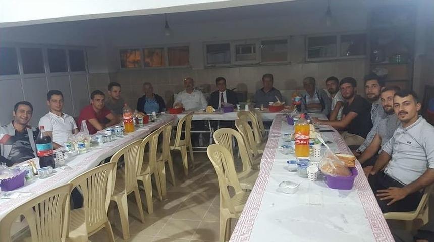 Başkan Yal&ccedil;ın, Pazaryeri Spor Oyuncularıyla Bir Araya Geldi