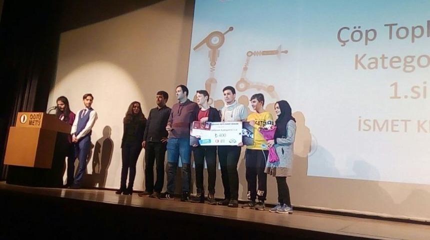 Kartepe&rsquo;de D&uuml;ş&uuml;nen Gen&ccedil;lik &Uuml;retiyor