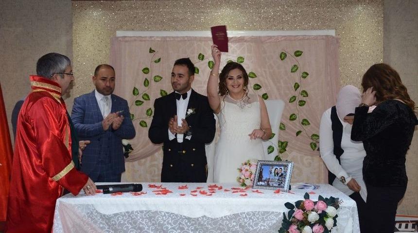 Yeni Nikah Salonundan Vatandaş Memnun