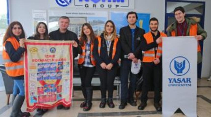 İzmir&rsquo;den D&uuml;nya Devine A&ccedil;ılan Kapı