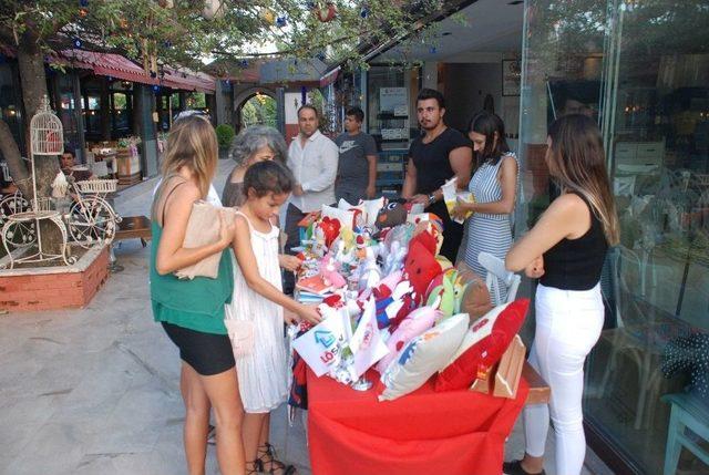 Doğum Gününde Hediye Almak Yerine Lösev’e Bağışta Bulundular