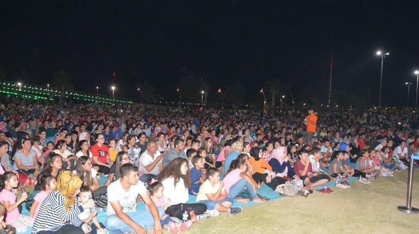 Milyonları Ağlatan &rsquo;ayla&rsquo; Filmine Aliağa&rsquo;da Yoğun İlgi