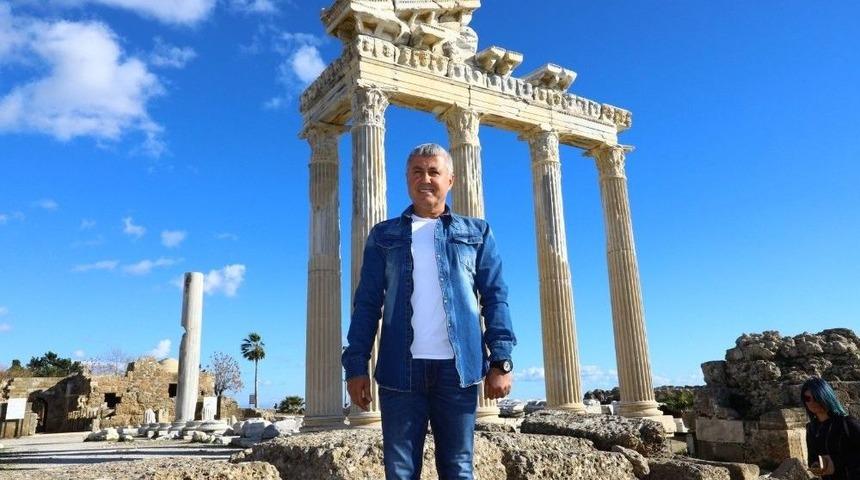 Side&rsquo;de Tarih, Sanatla Buluşuyor