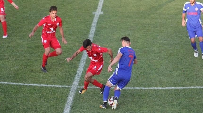 Karab&uuml;kspor Mağlubiyetle Başladı