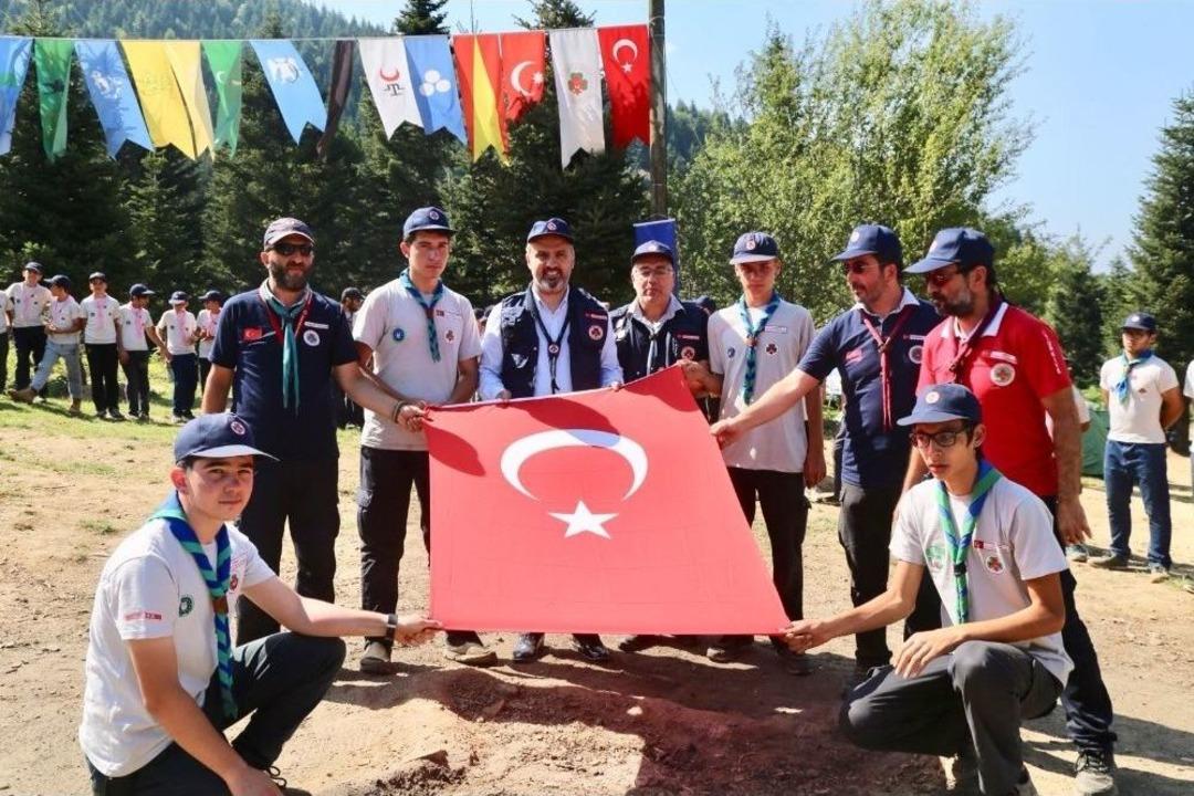 Uludağ&rsquo;ın Eteklerine 12 Ay Gen&ccedil;lik Kampı İnşa Ediliyor