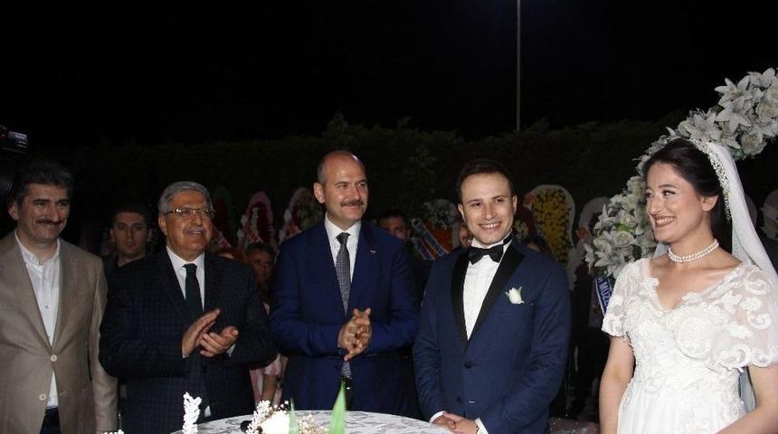 Bakan Soylu, D&uuml;zce&rsquo;de Nikah Şahidi Oldu