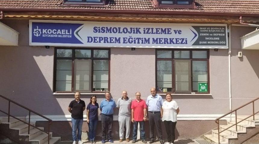 Yabancı Akademisyenler Sismoloji Merkezi&rsquo;ne Ziyaret