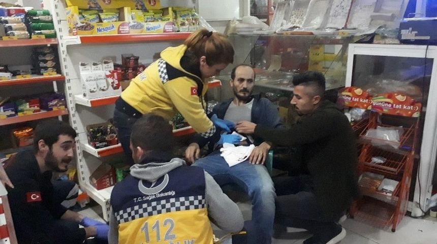 Kayınbiraderi Tarafından Defalarca Bı&ccedil;aklanan Şahıs Markete Sığındı