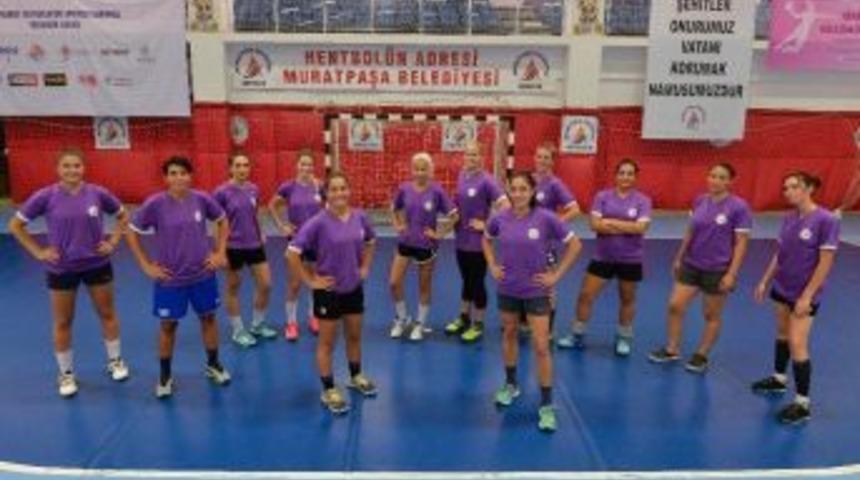 Muratpaşa S&uuml;per Kupa İ&ccedil;in Sahada