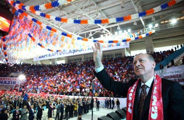 Türel, Ak Parti Antalya 6. Olağan Kongresinde Konuştu