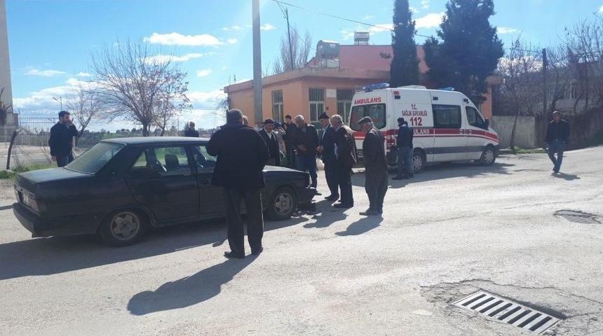 Motosiklet İle Otomobil &Ccedil;arpıştı: 1 Yaralı