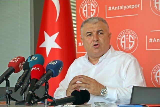 Antalyaspor Başkanı ‘gülerek Gidiyorum’ Diyerek İstifa Etti