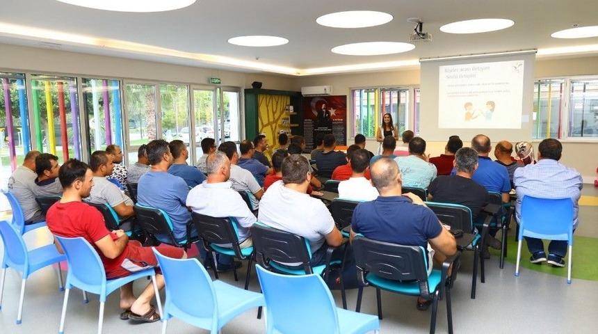 Manavgat Belediyesi Personeline İş Hayatı Ve İletişim Semineri